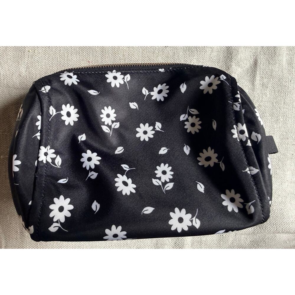 Kate Spade Chelsea Medium Cosmetic Bag Daisy Print Black Nylon Makeup Pouch K600 - Picture 3 of 15